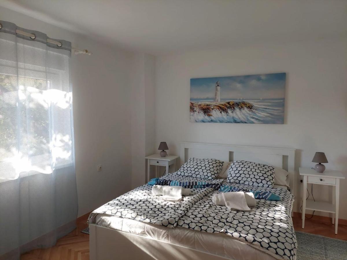 Apartment Hajduk Starigrad Paklenica Εξωτερικό φωτογραφία